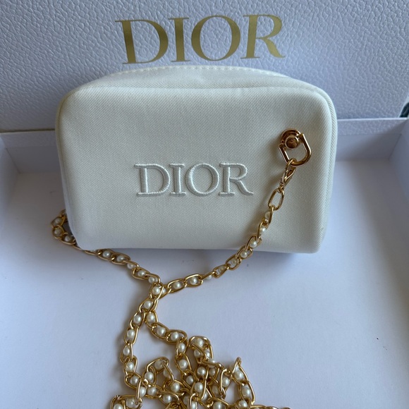 Dior cosmetics bag convert to cross bag - Picture 6 of 6